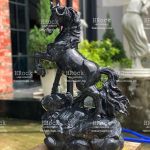 TƯỢNG NGỰA ĐÁ PHONG THỦY bằng đá Marble màu đen mạnh mẽ